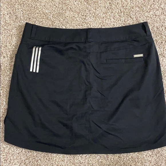 Black adidas women’s golf skirt - Picture 2 of 3